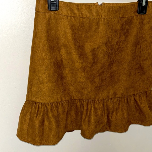 NWOT J.Crew Factory Faux-Suede Mini Skirt - Picture 3 of 9